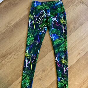 Zella size extra small tropical beach print leggings full length